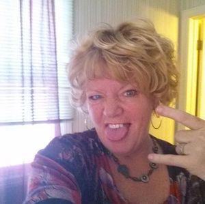 Meet your Posher, Beth